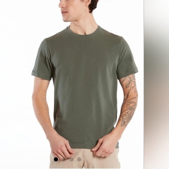 Public Rec Go To Crew T Shirt Short Sleeves Size Medium Men’s Army Green Color - Picture 1 of 8